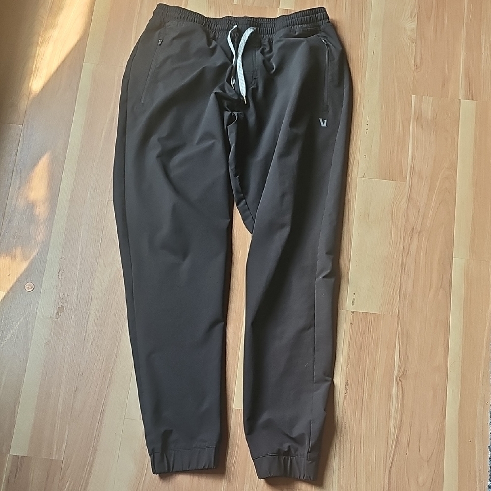 Vuori Charcoal Jogger Pants